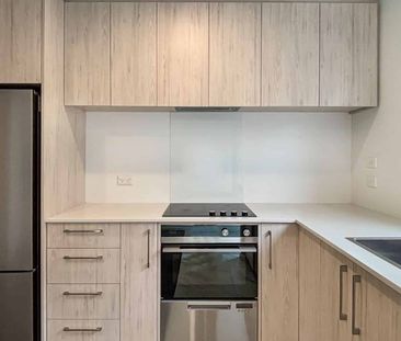 UPPER RICCARTON - THREE BEDROOM TOWNHOUSE, TWO HEAT PUMPS - Photo 2