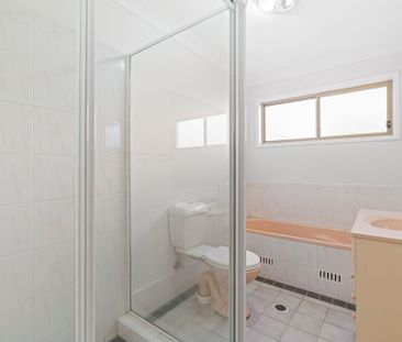 3 Bedroom Single-Level Villa, Prime Location - Photo 5