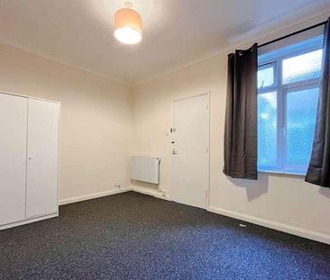 Bournemouth, BH1 - Photo 6