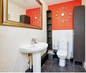 2 Bed Flat, Mason Way, B15 - Photo 2