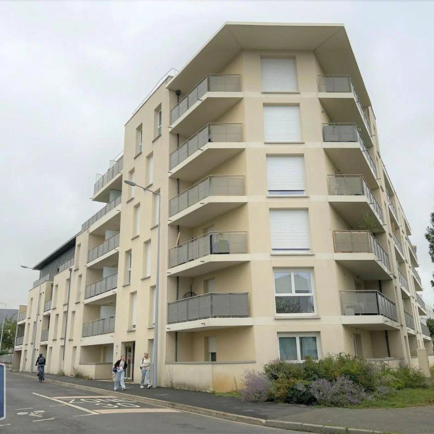 Appartement à louer 3 pièces 65.89m² - Photo 1