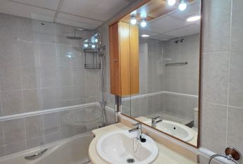 LONG TERM RENTAL IN LA CARIHUELA 3 BEDROOMS, AND PRIVATE PARKNG – tor501ts