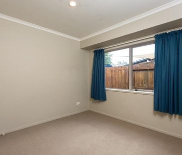 Executive Home In Desirable Papamoa - Photo 3