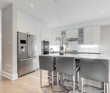 For Lease - 35A Marquette Avenue, Toronto, Ontario - Photo 6