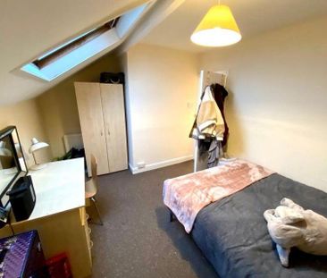 2 bedroom flat to rent - Photo 5