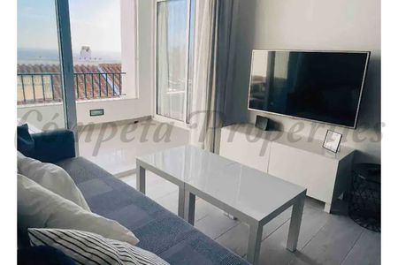 Apartment in Nerja, Close to the beach - Photo 2