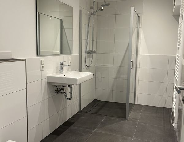 schönes Appartement mit Fahrstuhl - Photo 1