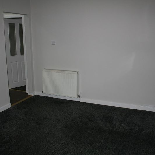 BEAUTIFULLY PRESENTED 2 BEDROOM GARDEN FLAT FOR RENT – WOODSIDE TERRACE, DUNDEE - Photo 1