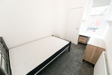 Winston Gardens, Headingley, Leeds - Photo 4