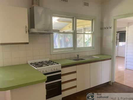 2 Bess Court, Dandenong - Photo 3