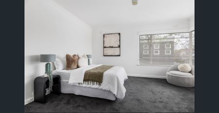 Top blonde in town - Photo 4