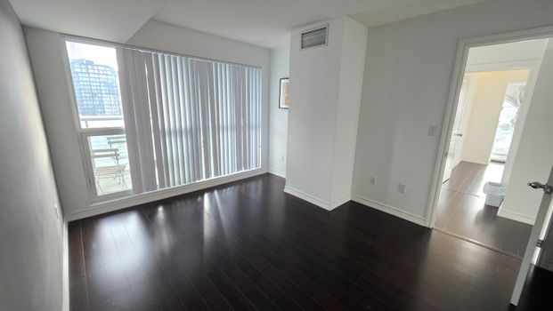 For Lease - 386 Yonge Street Unit# 2110, Toronto, Ontario - Photo 1