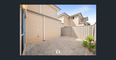 Outstanding, Modern and Spacious - Photo 5