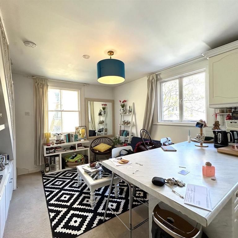 1 bedroom flat to rent - Photo 1