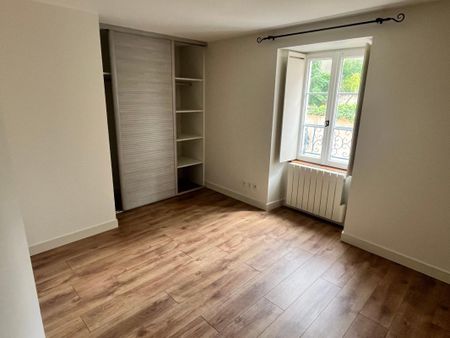 Location Appartement 3 pièces 72m² NIORT 79000 - Photo 4