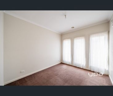 2/219 Gap Road, Sunbury, Vic 3429 - Photo 3