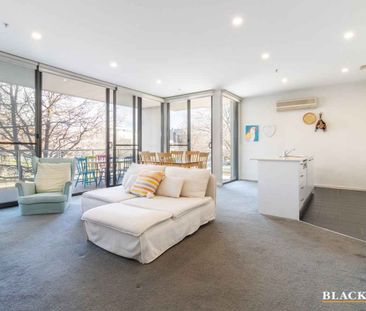 Inner south light and bright apartment. - Photo 4