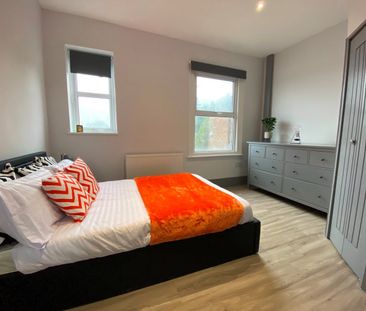 Room in a Shared House, Cambridge Street, LU1 - Photo 3
