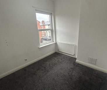 2 Bed Terraced House, Joan Street, M40 - Photo 5