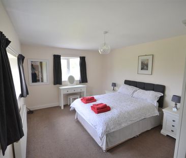 Ardsley Cottage, Hoargate Lane, Longford, Ashbourne, DE6 3AG - Photo 5