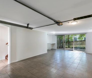 5/25 View Street, Mount Gravatt East QLD 4122 - Townhouse For Rent ... - Photo 5