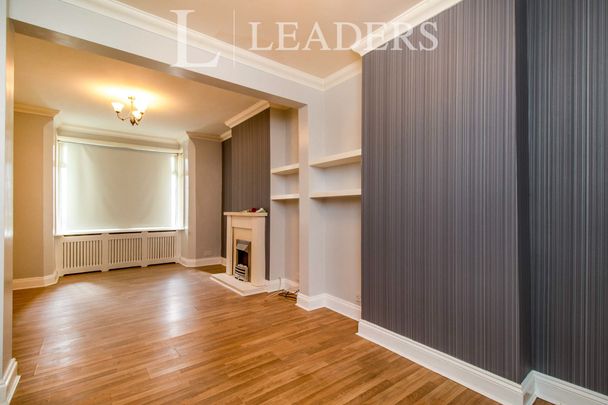 3 bedroom house to rent Maldon Road, Southend-on-Sea, SS2 - Photo 1