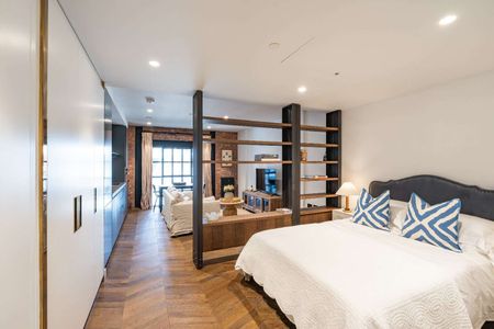A delightful and beautifully presented studio in the iconic Battersea Power Station. - Photo 5