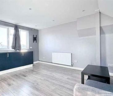 Monks Park, Wembley, HA9 - Photo 6