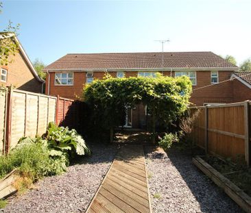 3 bedroom terraced house to rent - Photo 1