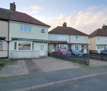 3 bedroom semi-detached house to rent - Photo 4