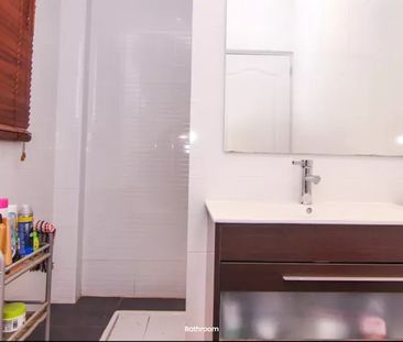 Carrer Castelló, Valencia, Valencian Community 46004 - Photo 2