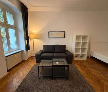 Sorauer Str.: 1-Zi. Altbauwohnung nahe Görlitzer Park, möbliert unb... - Foto 1