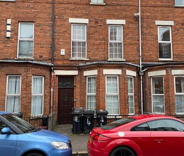 Room 2, 4 Eglantine Gardens, (En Suite room), BT96EZ, Belfast - Photo 1