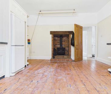4 bedroom detached house to rent - Photo 6