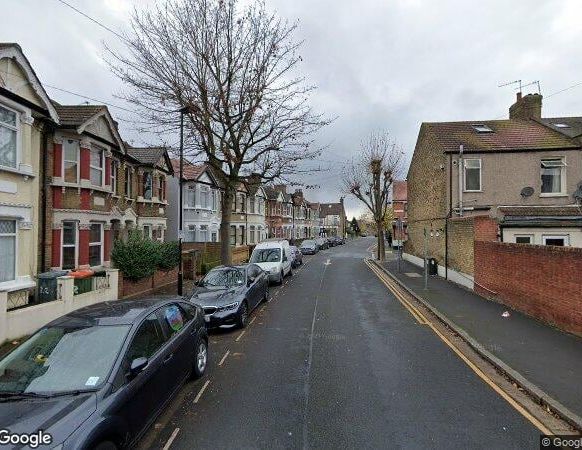 Room in a Shared House, Wanlip Road, E13 - Photo 1