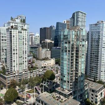 One bedroom Condo in Yaletown/ downtown - Photo 3