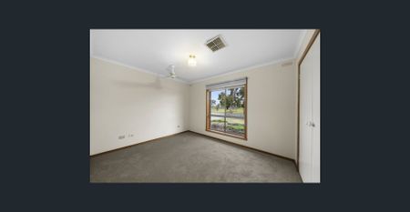 Neat 3 Bedroom Home - Photo 3