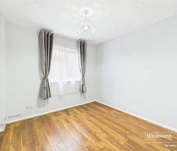 Rowe Court, Grovelands Road, Reading, Berkshire, RG30 - Photo 2