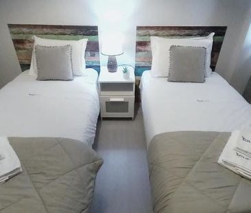 Rua de Faria Guimarães, Porto, Braga 4200-289 - Photo 4