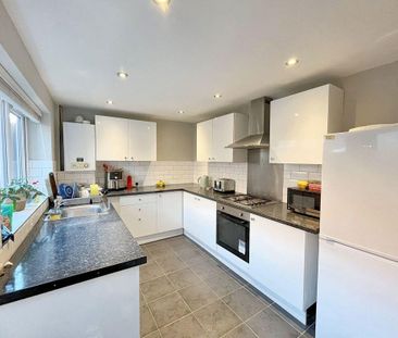 2 bed lower flat to rent in NE6 - Photo 4