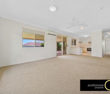 3-Bedroom home with easy access to bus stop in sought-after neighbo... - Photo 3