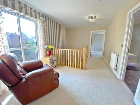 5 bedroom detached house to rent - Photo 3