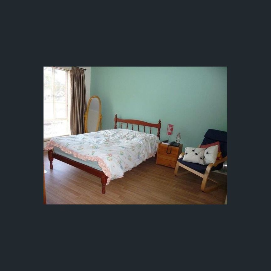 Overlooking a reserve/Pets negotiable on application - Photo 1