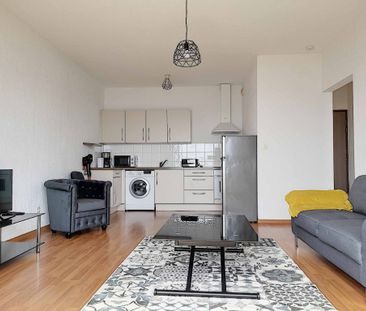 Location Appartement 2 pièces Meublé 40m² AJACCIO 20000 - Photo 1