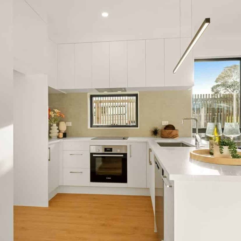 Sunny, Spacious, Superior! - Photo 1