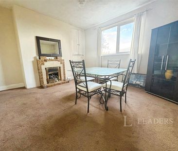 3 bedroom house to rent Mount Pleasant, Redditch, Worcestershire, B97 - Photo 2