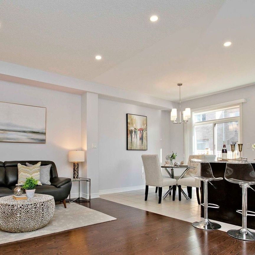 For Lease - 47 Radial Drive, Aurora, Ontario - Photo 1