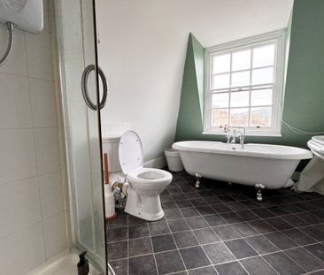 Milsom Street - Photo 2