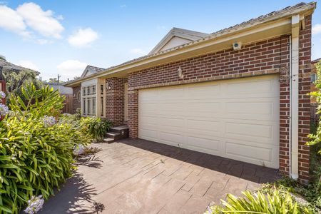 32B Standard Avenue, Box Hill VIC 3128 - Photo 5