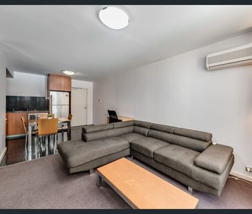 Spacious Furnished Apartment with Private Courtyard - Photo 1